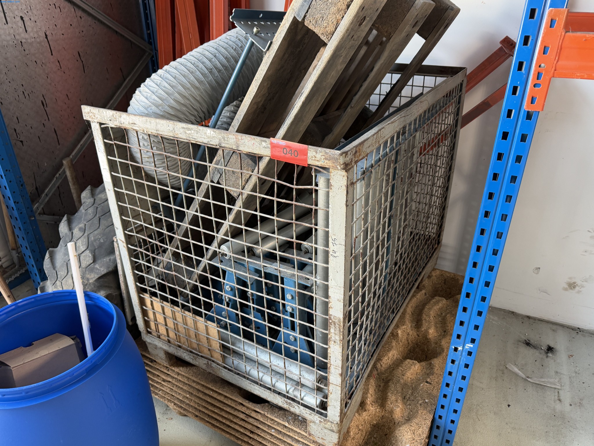 Operating equipment of a technical flocking company-1