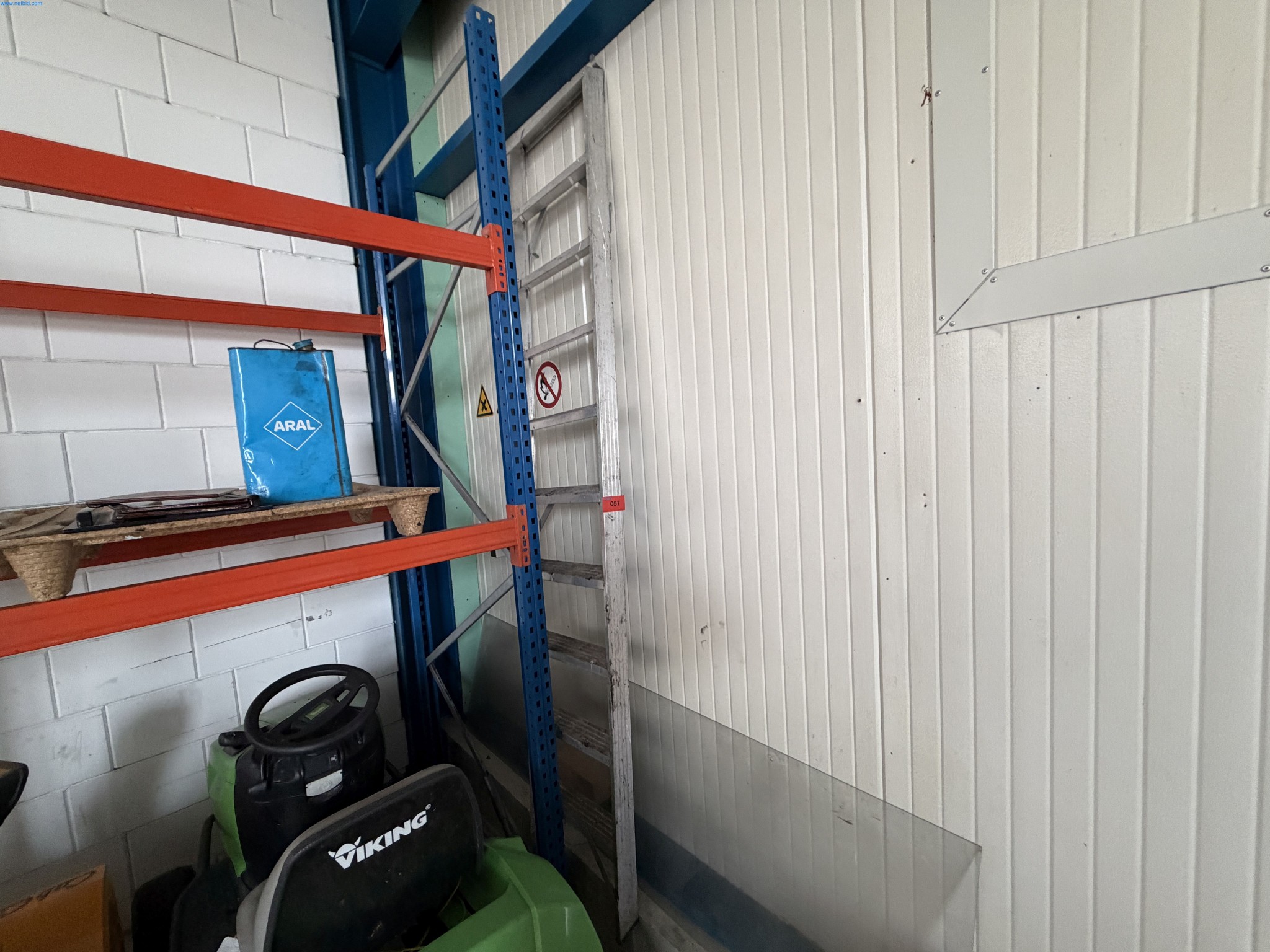 Operating equipment of a technical flocking company-4