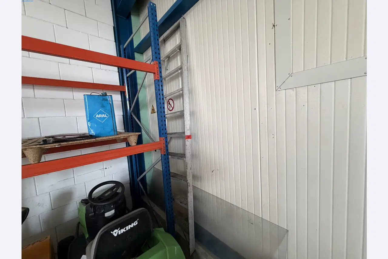 Operating equipment of a technical flocking company-4