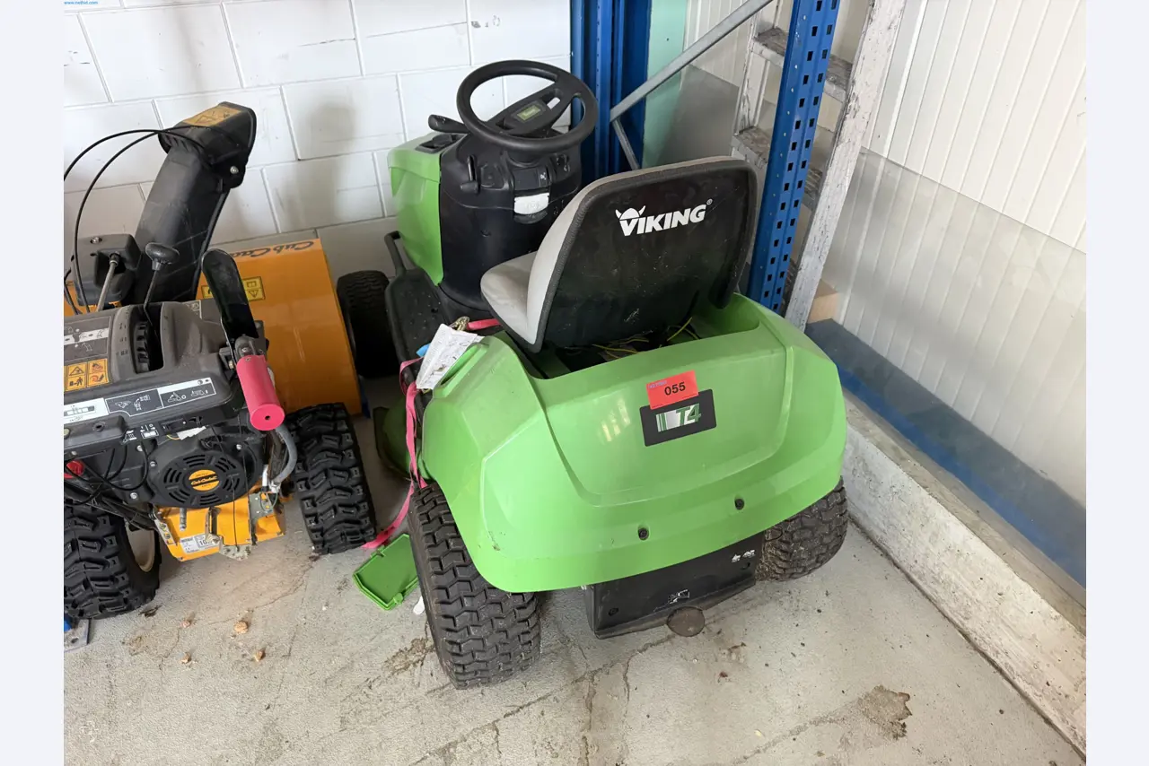 Operating equipment of a technical flocking company-1