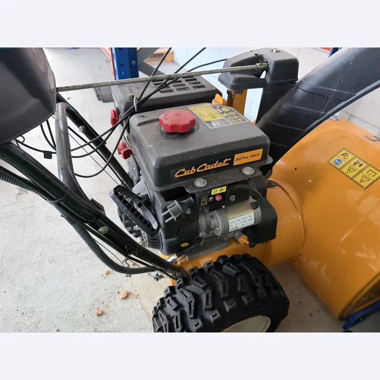 Operating equipment of a technical flocking company-3