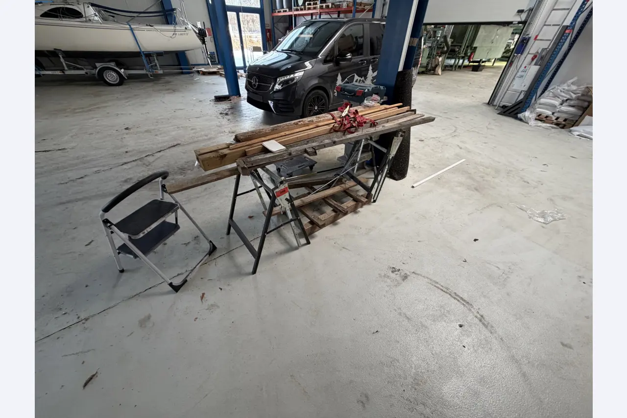 Operating equipment of a technical flocking company-1