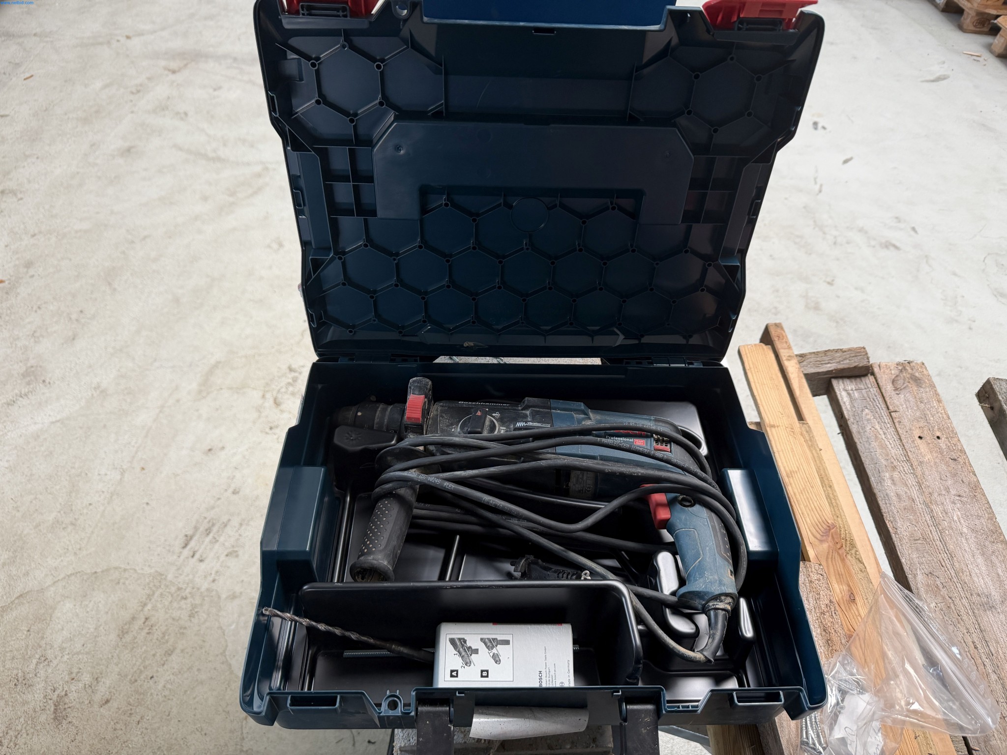 Operating equipment of a technical flocking company-2