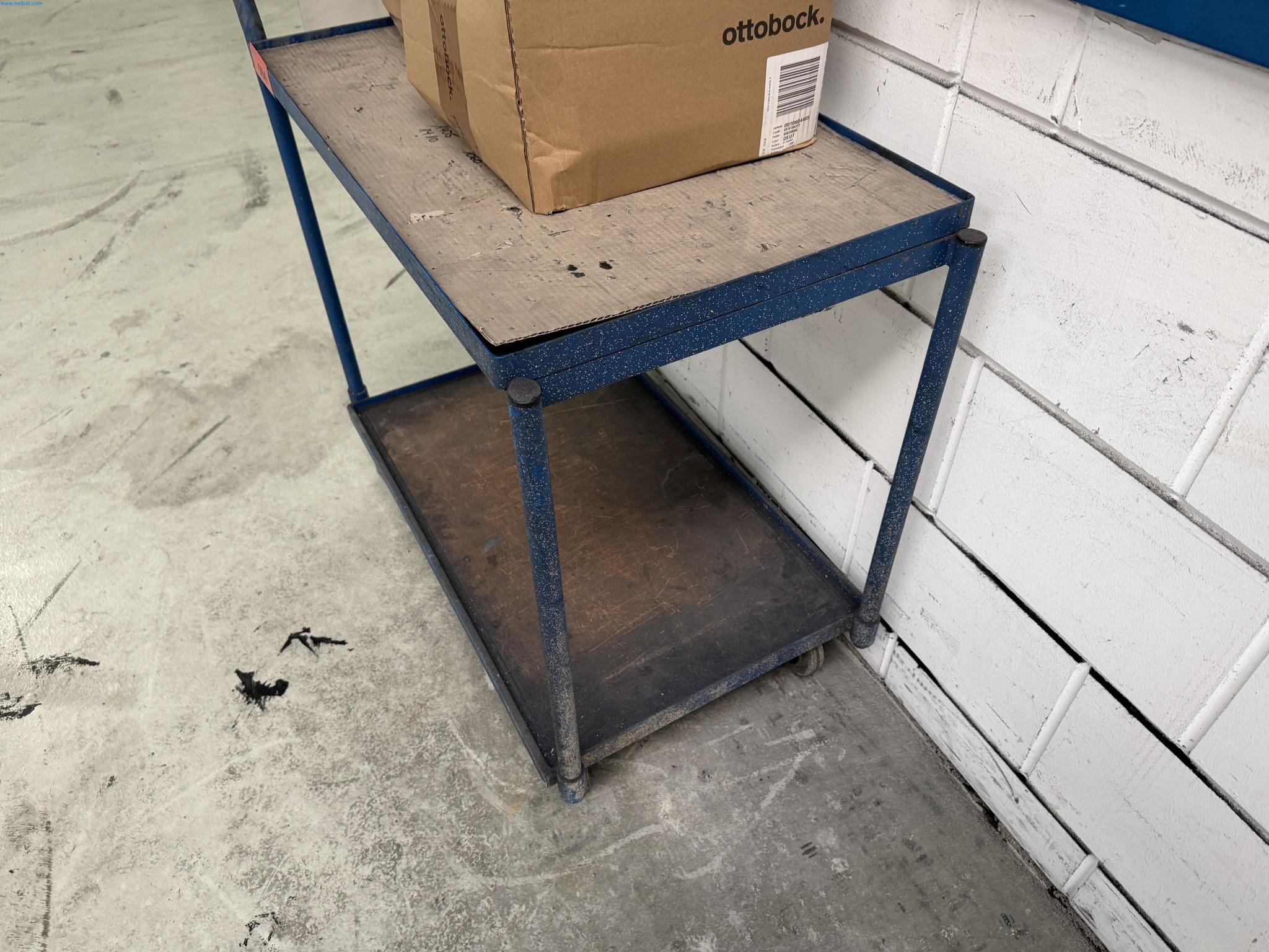 Operating equipment of a technical flocking company-5