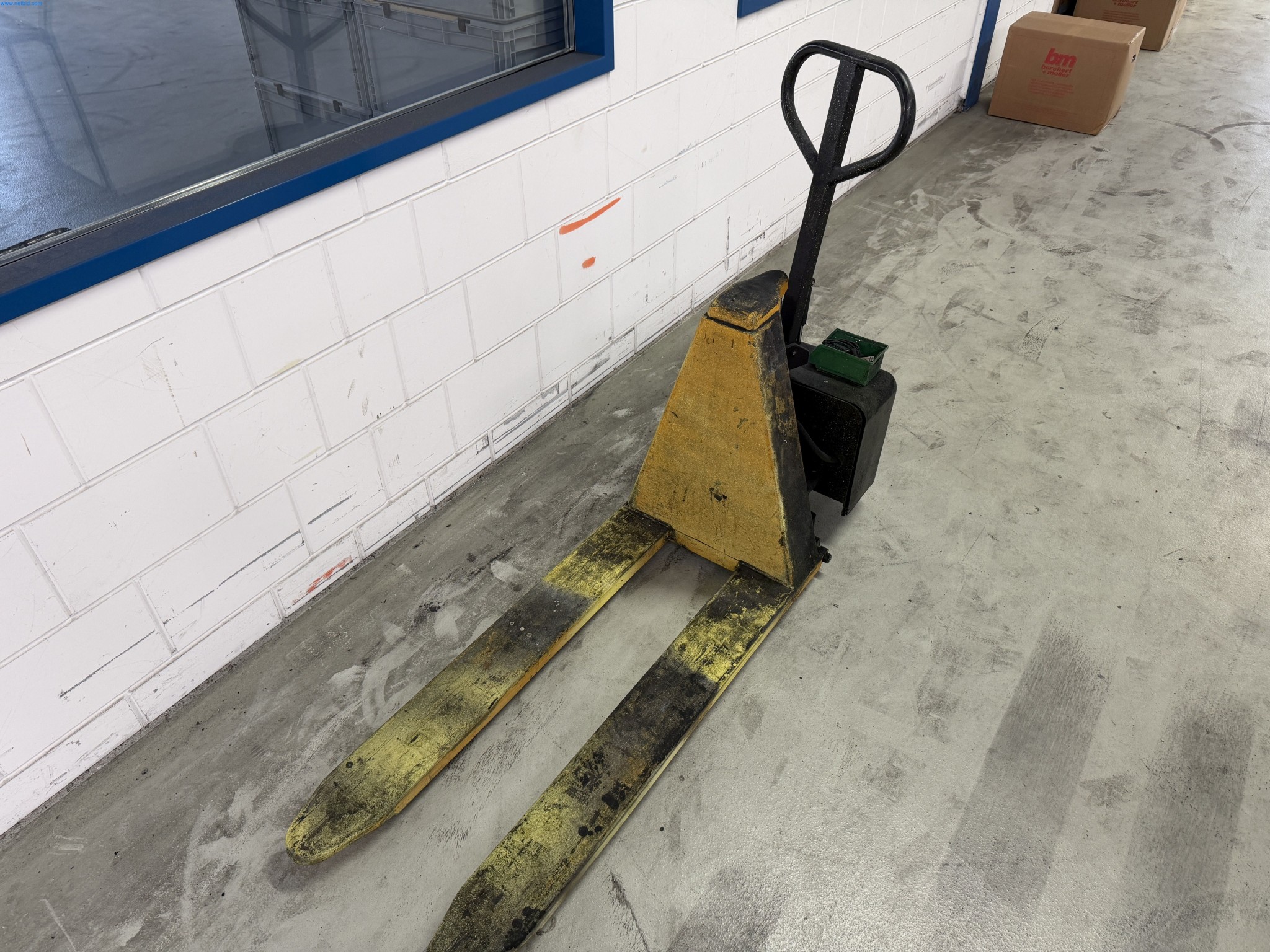 Operating equipment of a technical flocking company-2