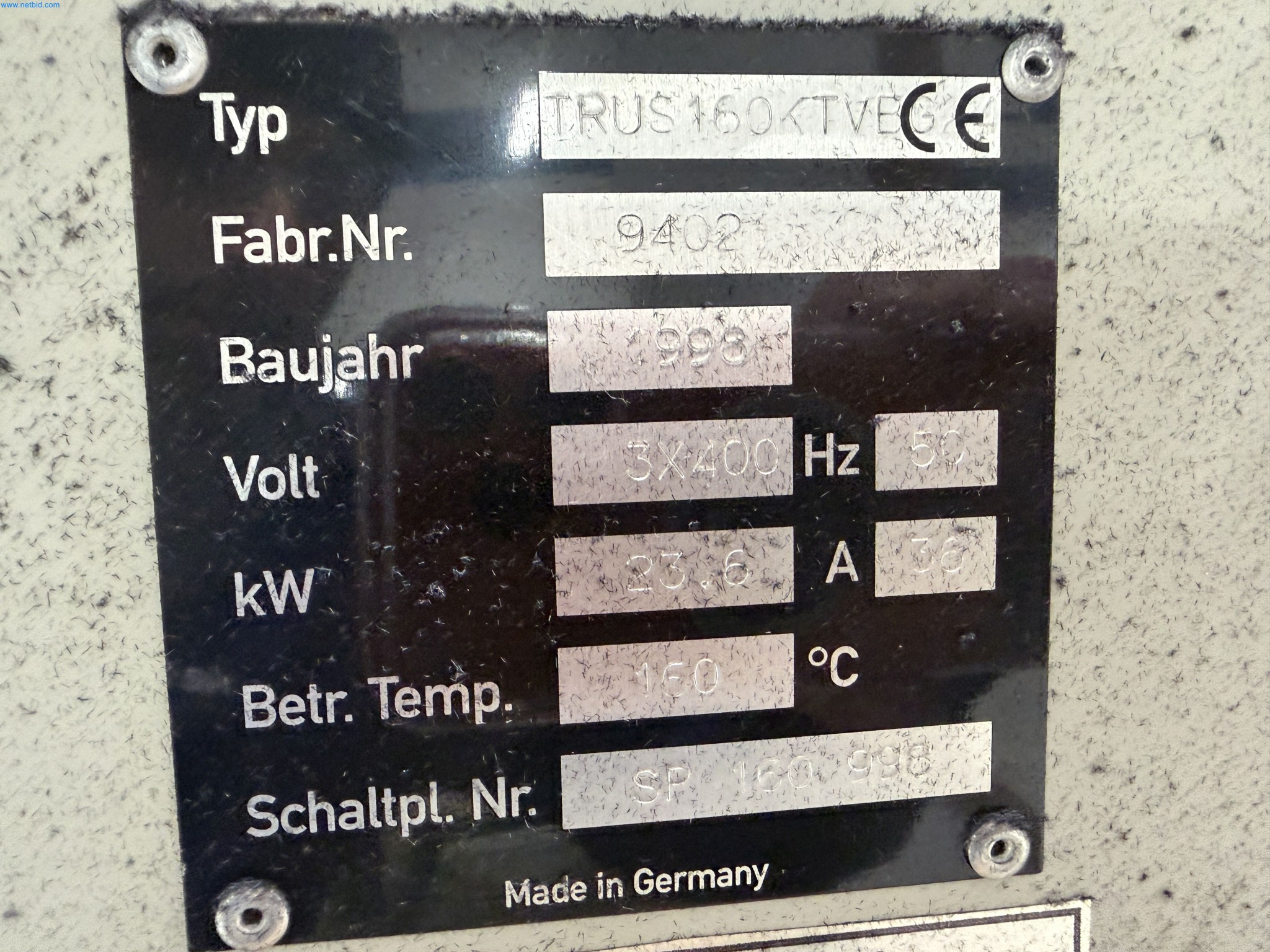 Operating equipment of a technical flocking company-2
