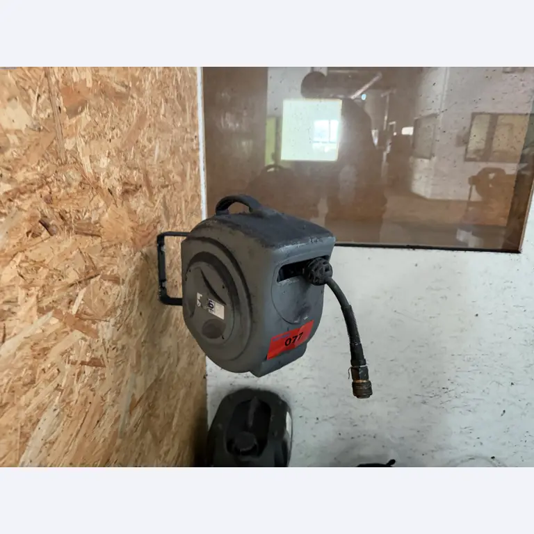 Operating equipment of a technical flocking company-1