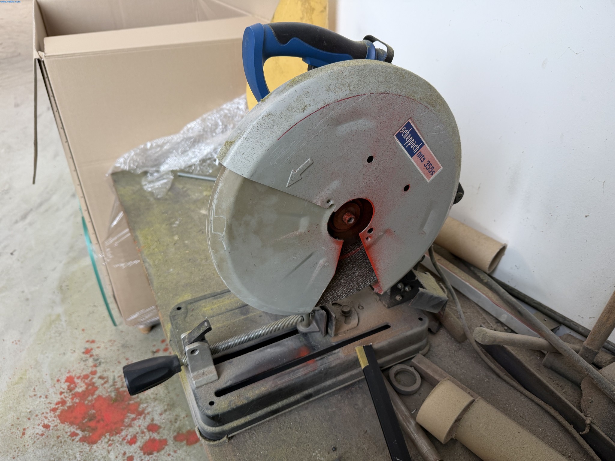 Operating equipment of a technical flocking company-2