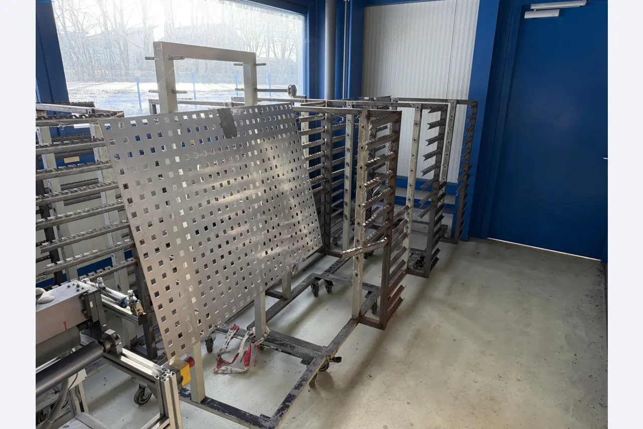 Operating equipment of a technical flocking company-3