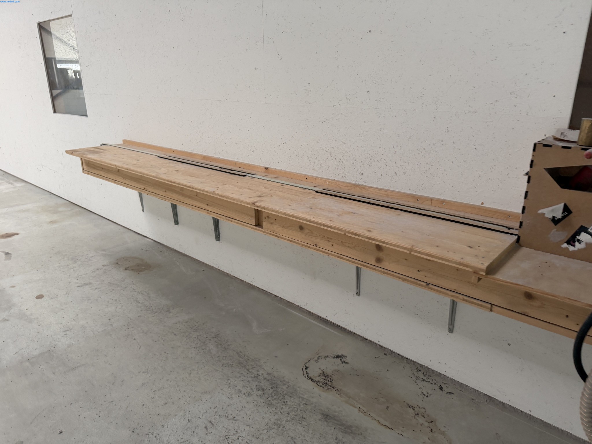 Operating equipment of a technical flocking company-5