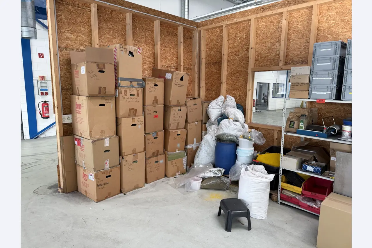 Operating equipment of a technical flocking company-2