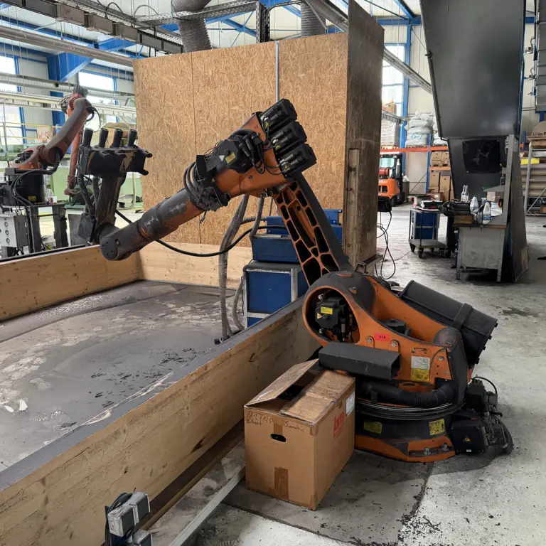 Industrial robots Kuka KR150L 110-2000