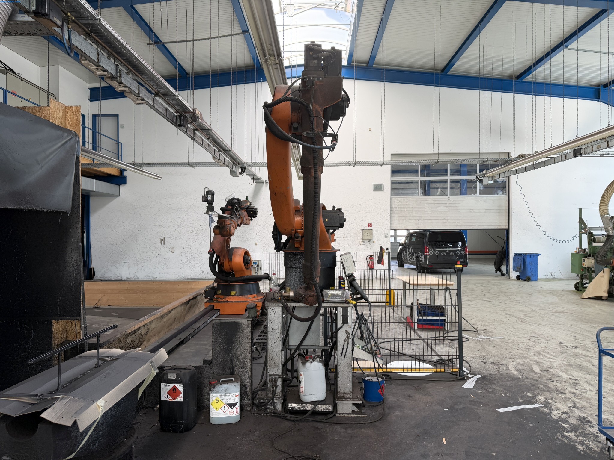 Operating equipment of a technical flocking company-4