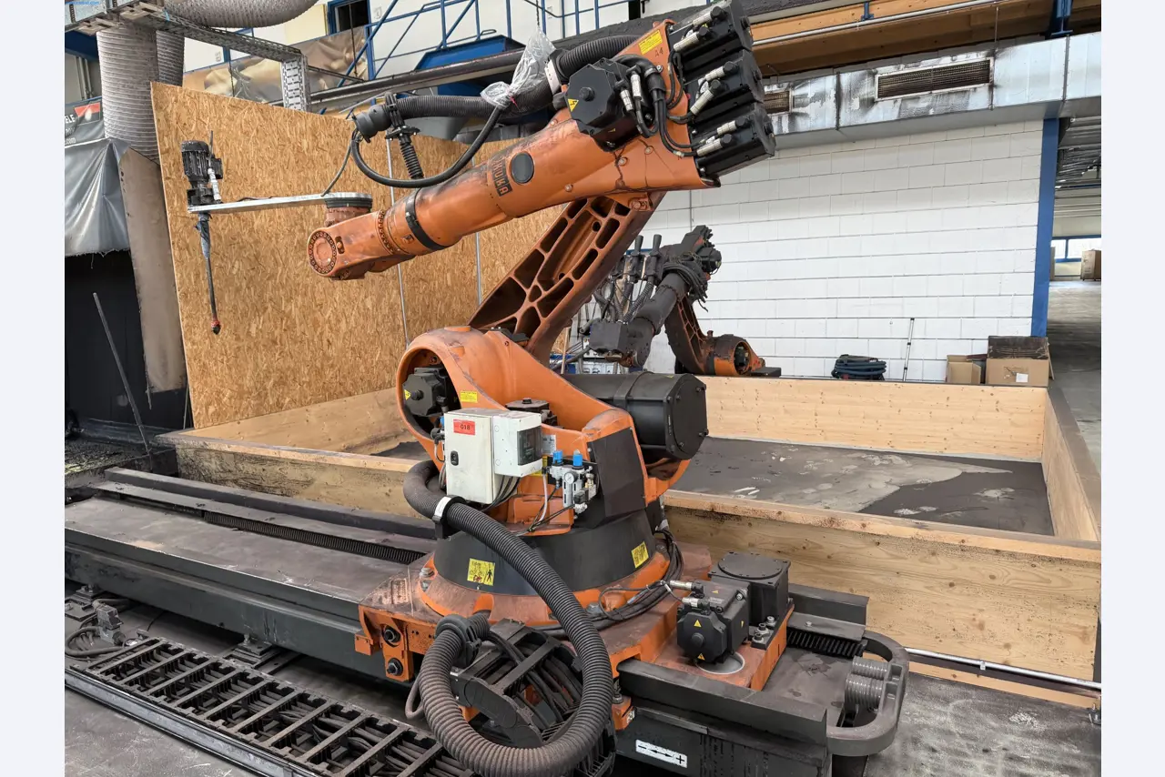 Operating equipment of a technical flocking company-3