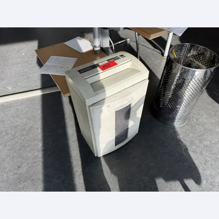 Operating equipment of a technical flocking company-9