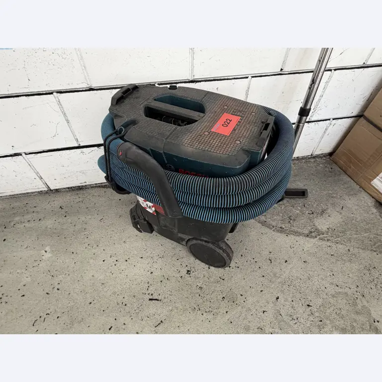 Operating equipment of a technical flocking company-1