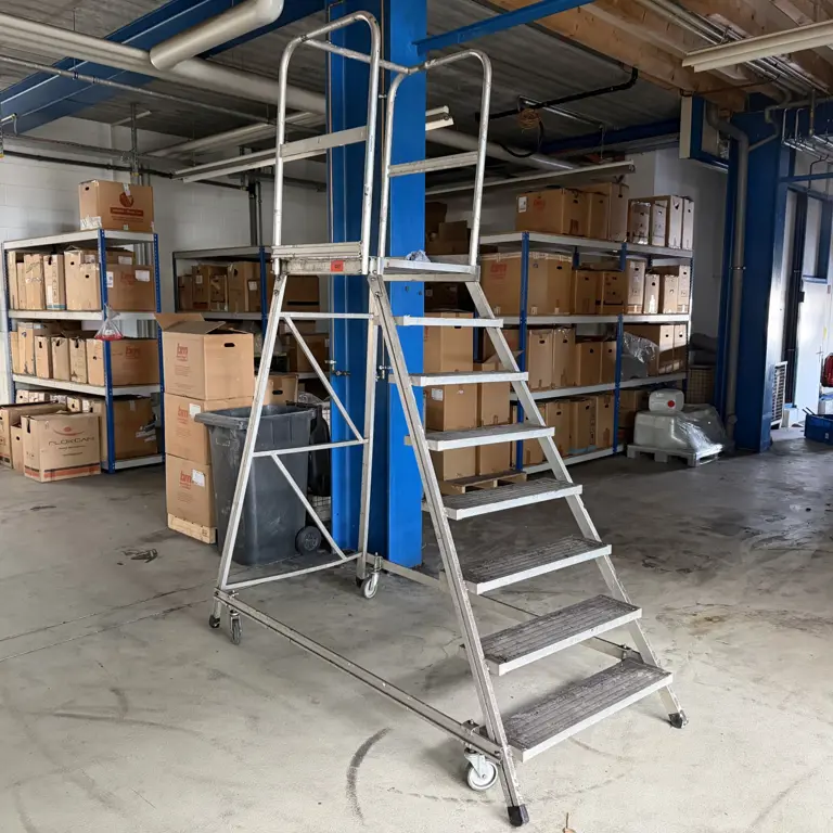 Mobile stair landing Zarges