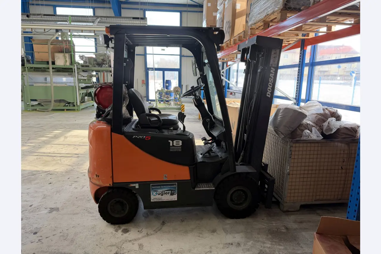 Operating equipment of a technical flocking company-3