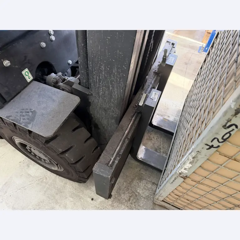 Operating equipment of a technical flocking company-4