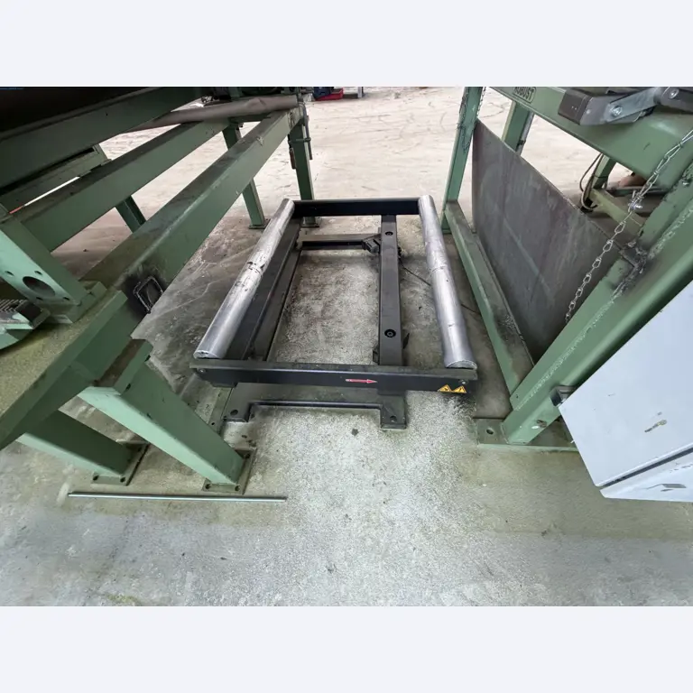 Operating equipment of a technical flocking company-15