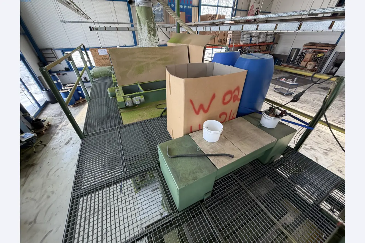 Operating equipment of a technical flocking company-5