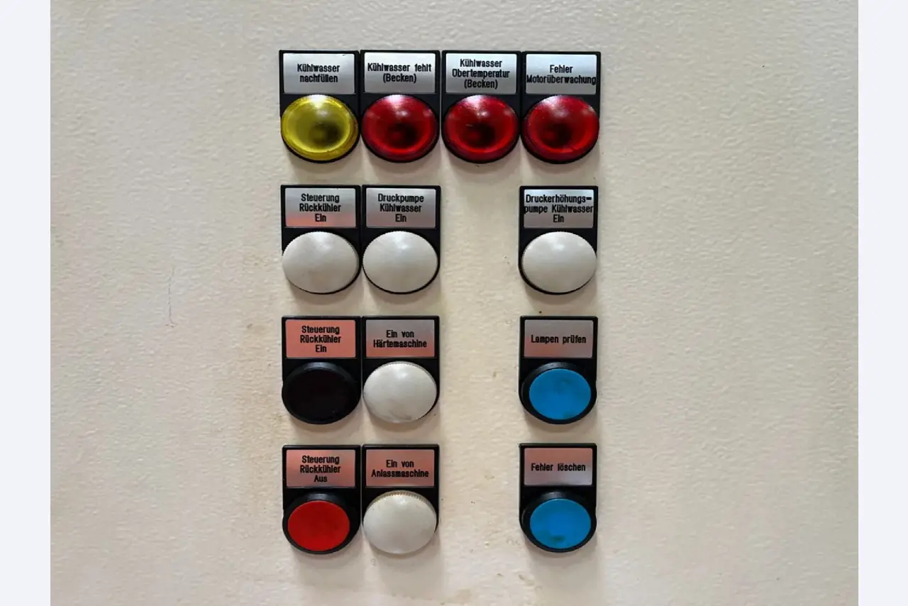 Indukcijska naprava za površinsko utrjevanje in žarjenje kovinskih delov-12