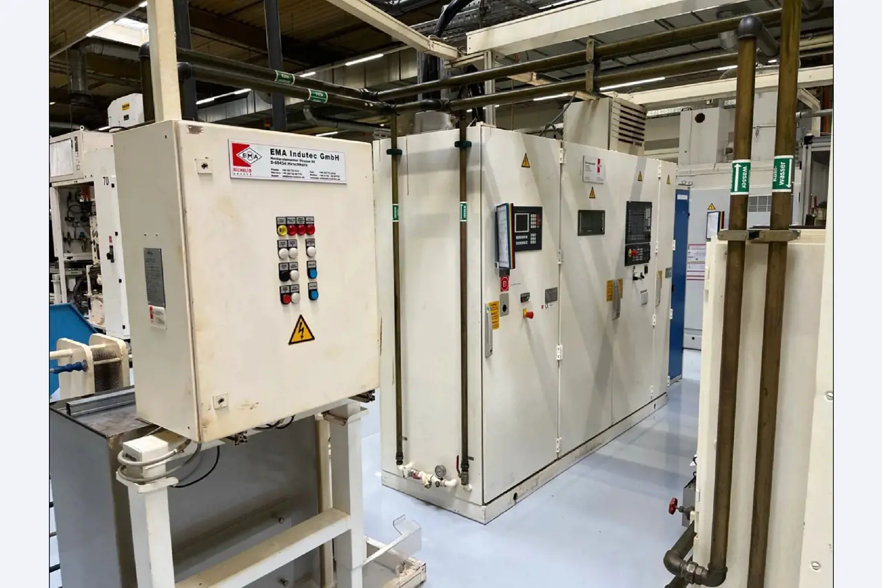 Indukcijska naprava za površinsko utrjevanje in žarjenje kovinskih delov-13