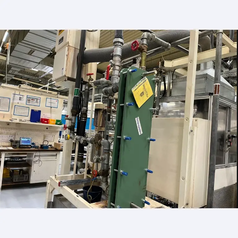 Indukcijska naprava za površinsko utrjevanje in žarjenje kovinskih delov-17