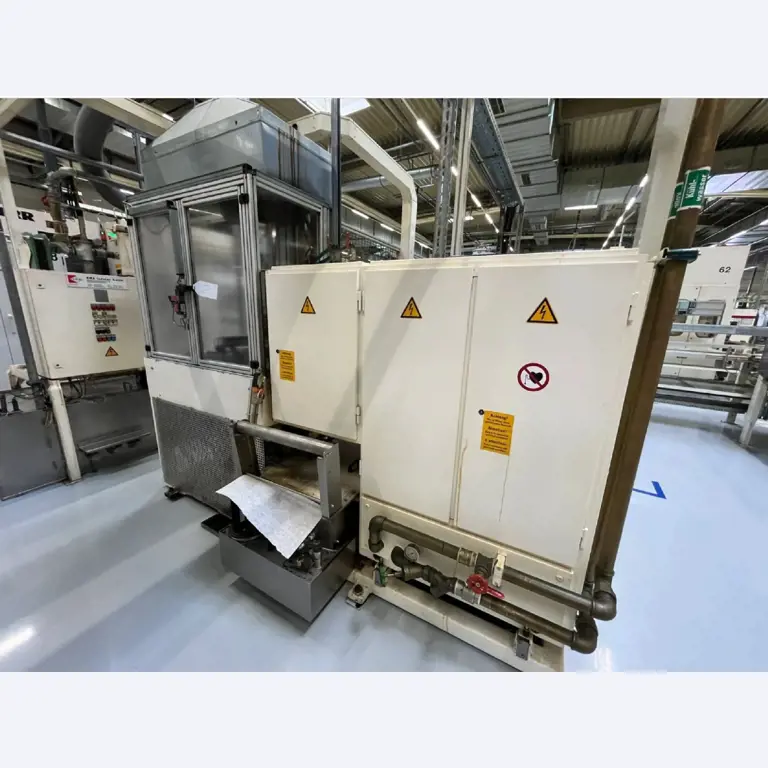 Indukcijska naprava za površinsko utrjevanje in žarjenje kovinskih delov-1