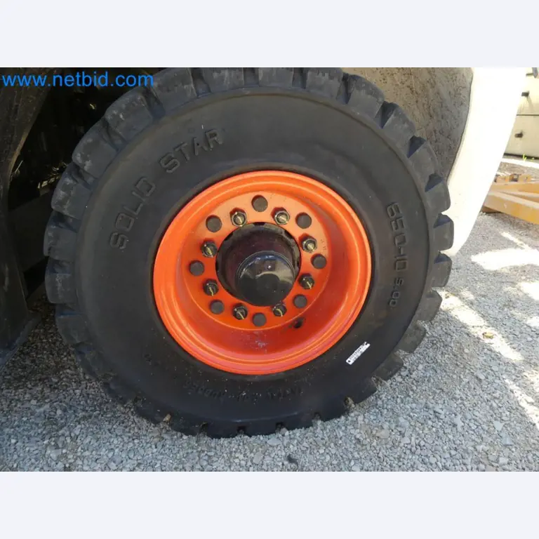 Diesel-Gabelstapler BOBCAT D30NXS und Kompakter Sägespalter UNIFOREST TITAN 53/40 Premium -15