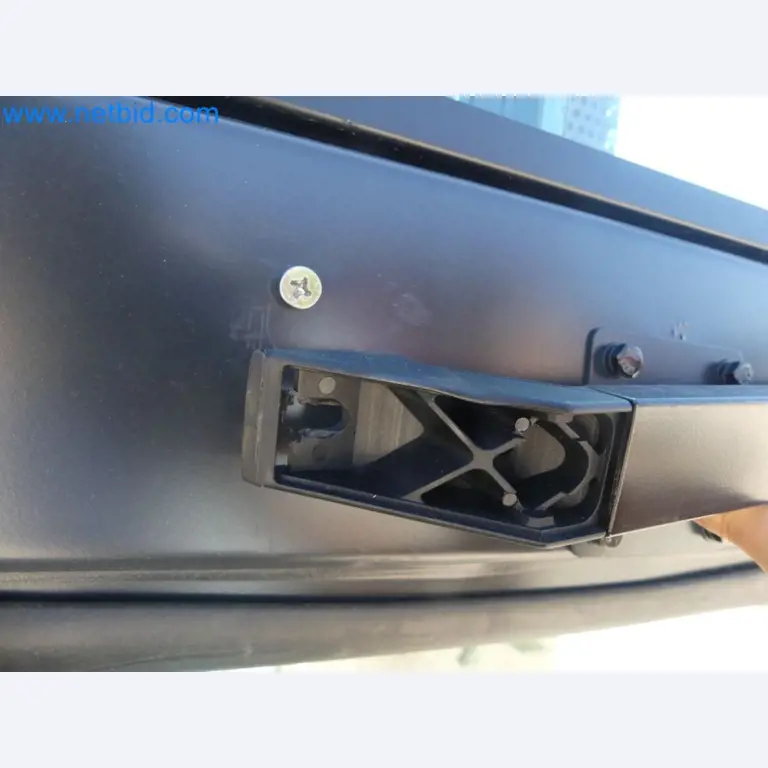 Diesel-Gabelstapler BOBCAT D30NXS und Kompakter Sägespalter UNIFOREST TITAN 53/40 Premium -19