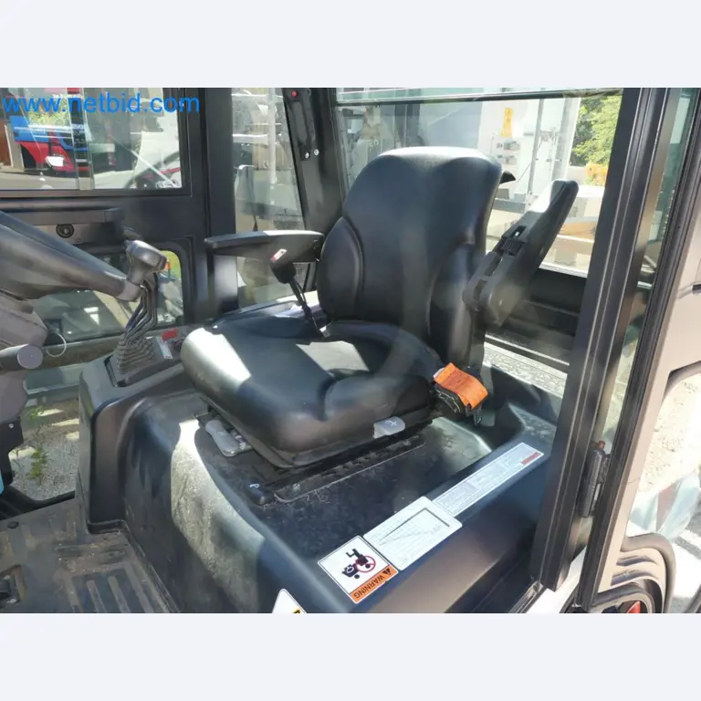 Diesel-Gabelstapler BOBCAT D30NXS und Kompakter Sägespalter UNIFOREST TITAN 53/40 Premium -22