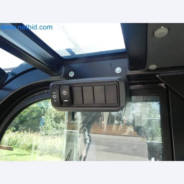 Diesel-Gabelstapler BOBCAT D30NXS und Kompakter Sägespalter UNIFOREST TITAN 53/40 Premium -27