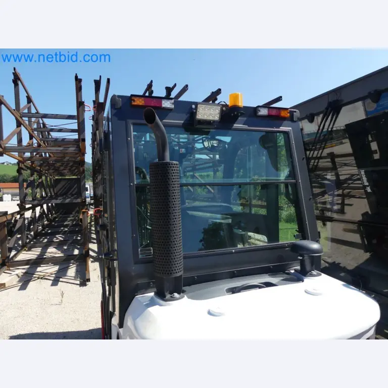 Diesel-Gabelstapler BOBCAT D30NXS und Kompakter Sägespalter UNIFOREST TITAN 53/40 Premium -2