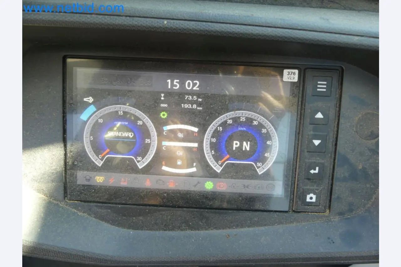 Diesel-Gabelstapler BOBCAT D30NXS und Kompakter Sägespalter UNIFOREST TITAN 53/40 Premium -30