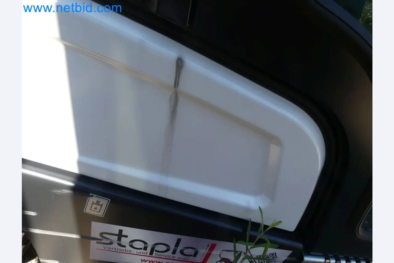 Diesel-Gabelstapler BOBCAT D30NXS und Kompakter Sägespalter UNIFOREST TITAN 53/40 Premium -35