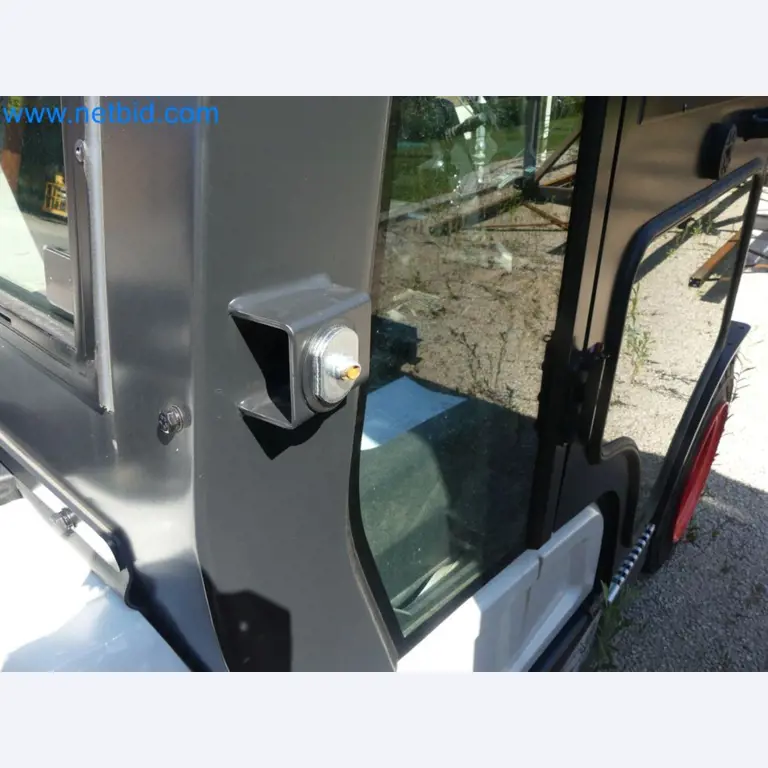 Diesel-Gabelstapler BOBCAT D30NXS und Kompakter Sägespalter UNIFOREST TITAN 53/40 Premium -39