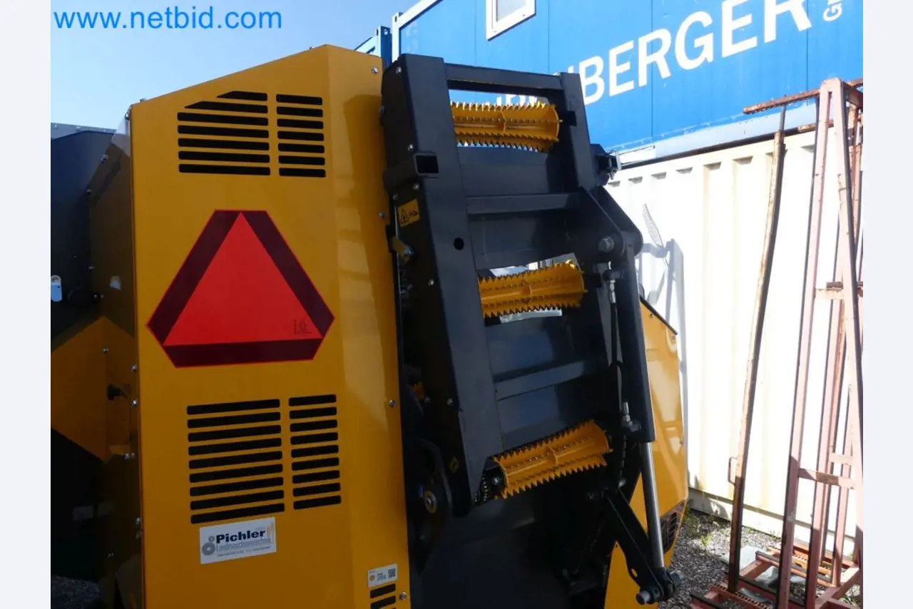 Diesel-Gabelstapler BOBCAT D30NXS und Kompakter Sägespalter UNIFOREST TITAN 53/40 Premium -14