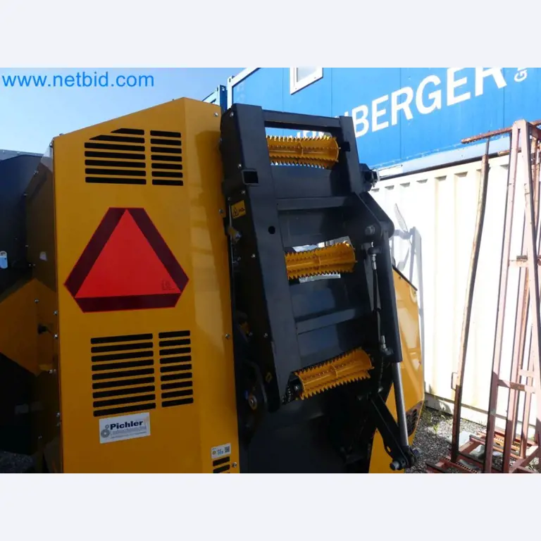 Diesel-Gabelstapler BOBCAT D30NXS und Kompakter Sägespalter UNIFOREST TITAN 53/40 Premium -14