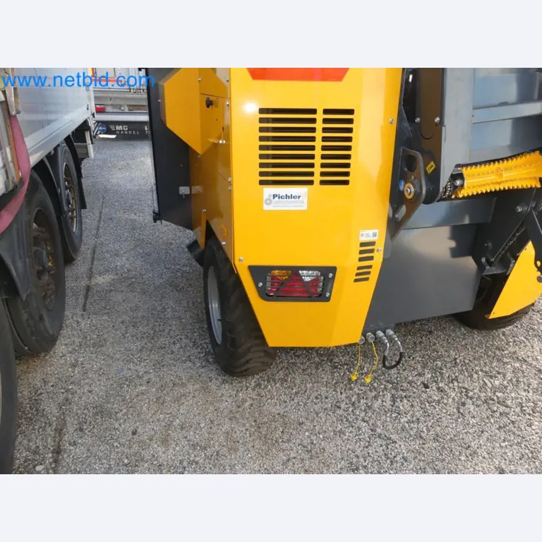 Diesel-Gabelstapler BOBCAT D30NXS und Kompakter Sägespalter UNIFOREST TITAN 53/40 Premium -15