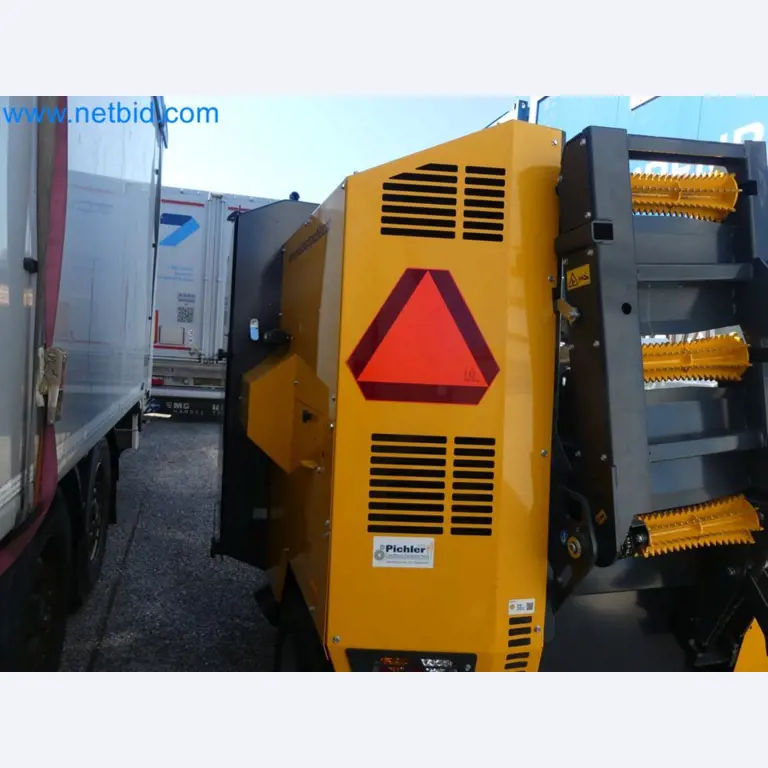 Diesel-Gabelstapler BOBCAT D30NXS und Kompakter Sägespalter UNIFOREST TITAN 53/40 Premium -16