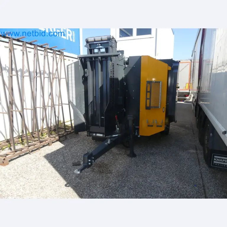 Diesel-Gabelstapler BOBCAT D30NXS und Kompakter Sägespalter UNIFOREST TITAN 53/40 Premium -1