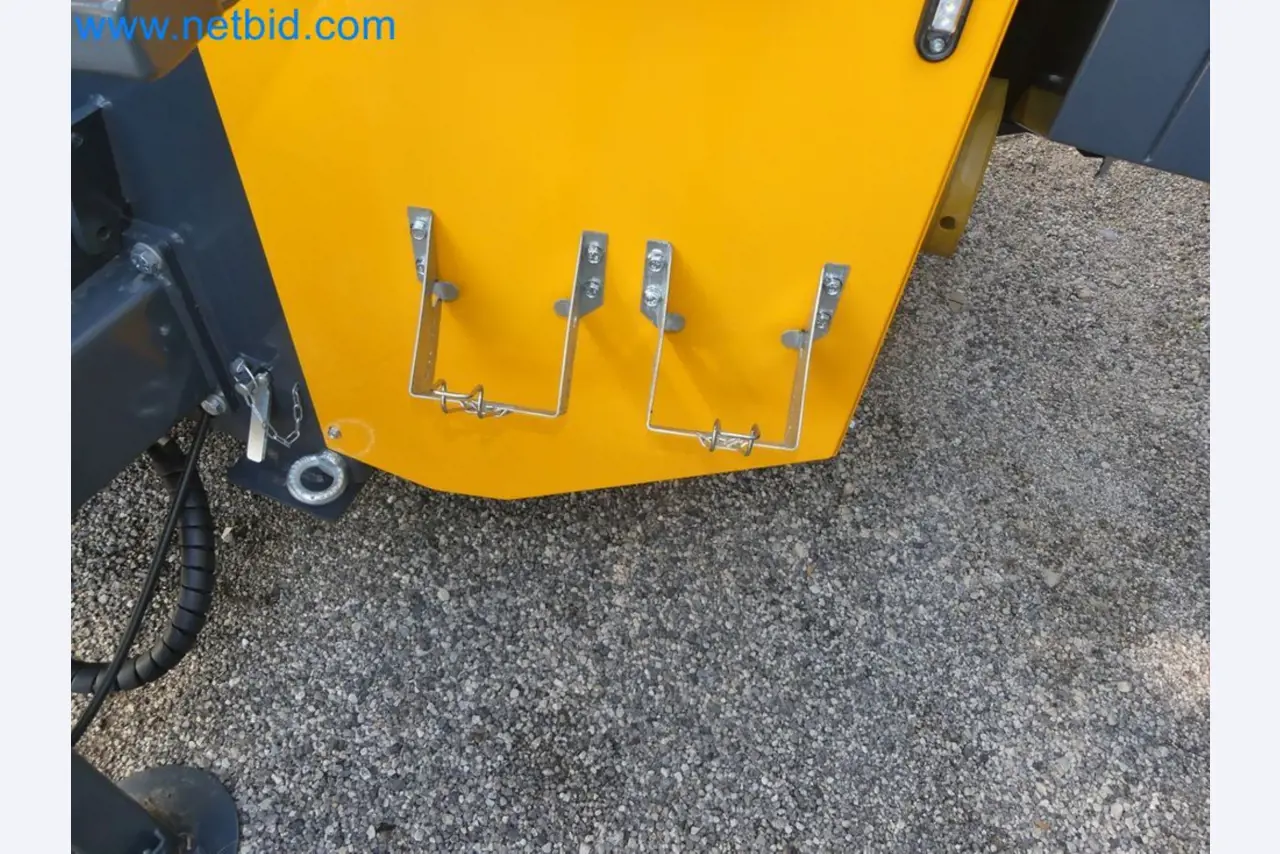 Diesel-Gabelstapler BOBCAT D30NXS und Kompakter Sägespalter UNIFOREST TITAN 53/40 Premium -20