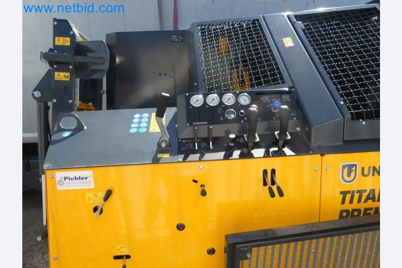 Diesel-Gabelstapler BOBCAT D30NXS und Kompakter Sägespalter UNIFOREST TITAN 53/40 Premium -2