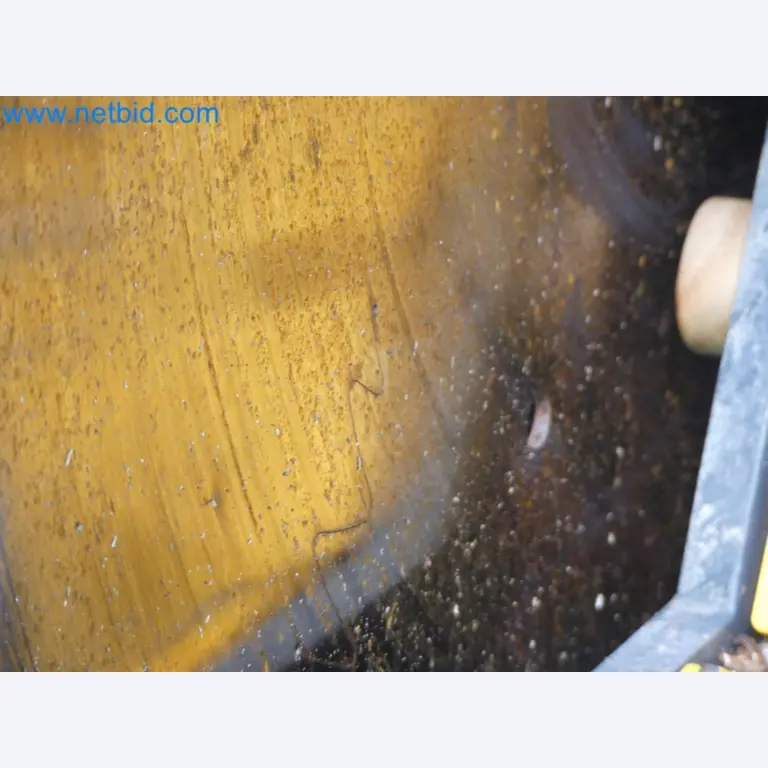 Diesel-Gabelstapler BOBCAT D30NXS und Kompakter Sägespalter UNIFOREST TITAN 53/40 Premium -33