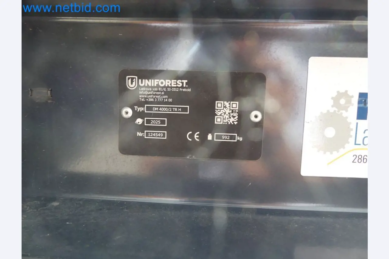 Diesel-Gabelstapler BOBCAT D30NXS und Kompakter Sägespalter UNIFOREST TITAN 53/40 Premium -39