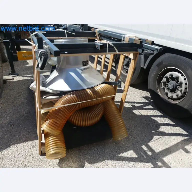 Diesel-Gabelstapler BOBCAT D30NXS und Kompakter Sägespalter UNIFOREST TITAN 53/40 Premium -43