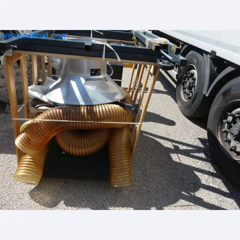 Diesel-Gabelstapler BOBCAT D30NXS und Kompakter Sägespalter UNIFOREST TITAN 53/40 Premium -44