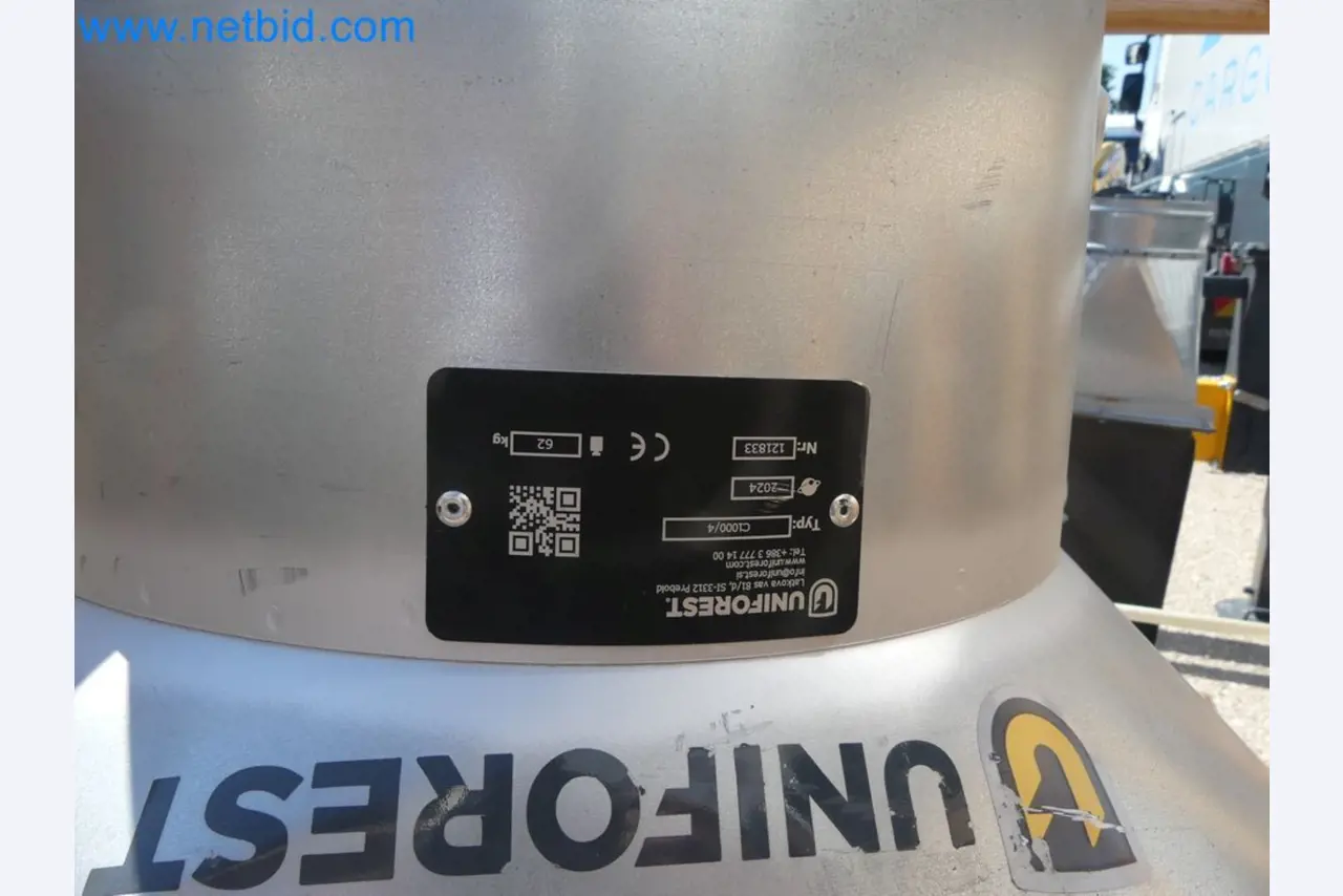 Diesel-Gabelstapler BOBCAT D30NXS und Kompakter Sägespalter UNIFOREST TITAN 53/40 Premium -47