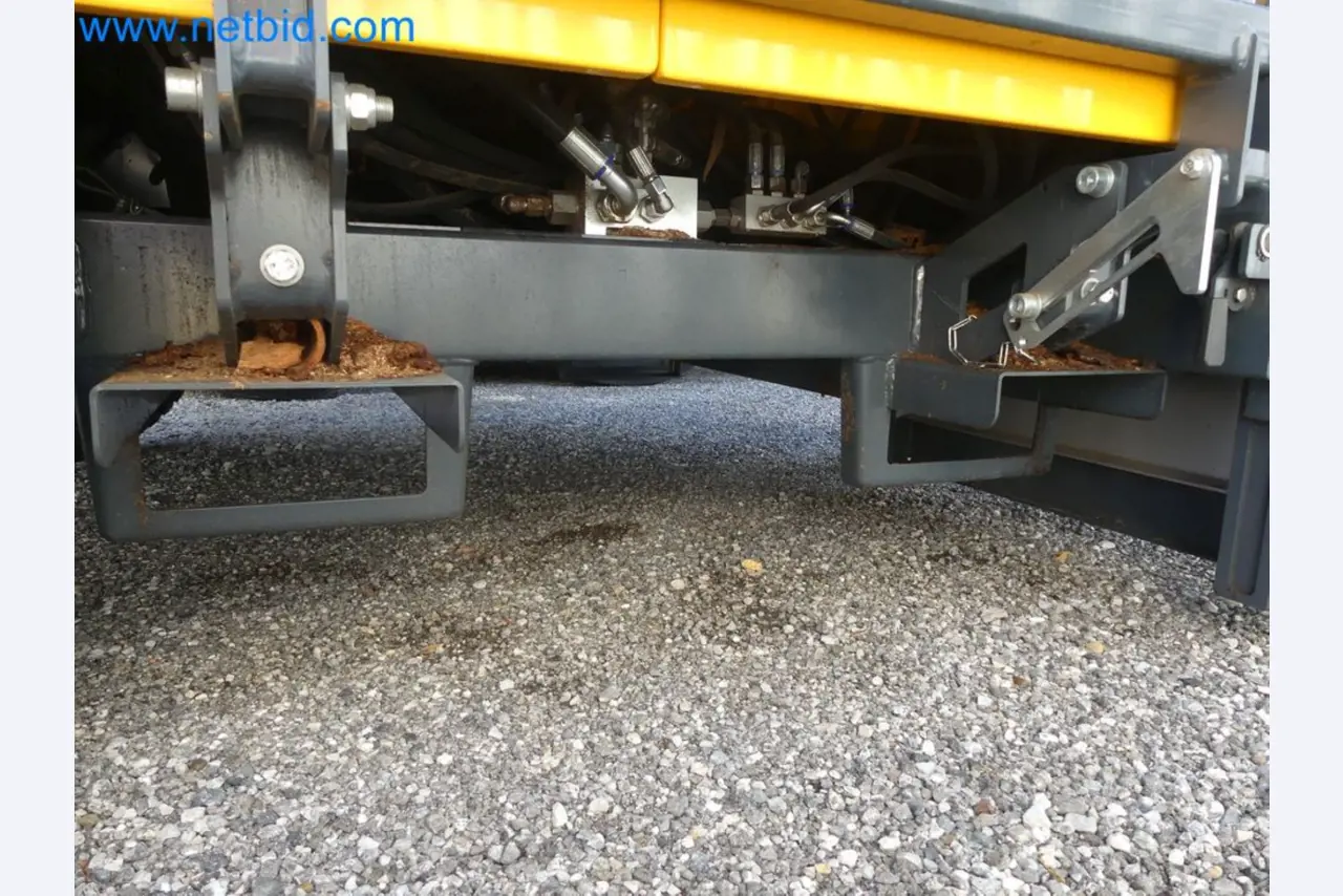 Diesel-Gabelstapler BOBCAT D30NXS und Kompakter Sägespalter UNIFOREST TITAN 53/40 Premium -5